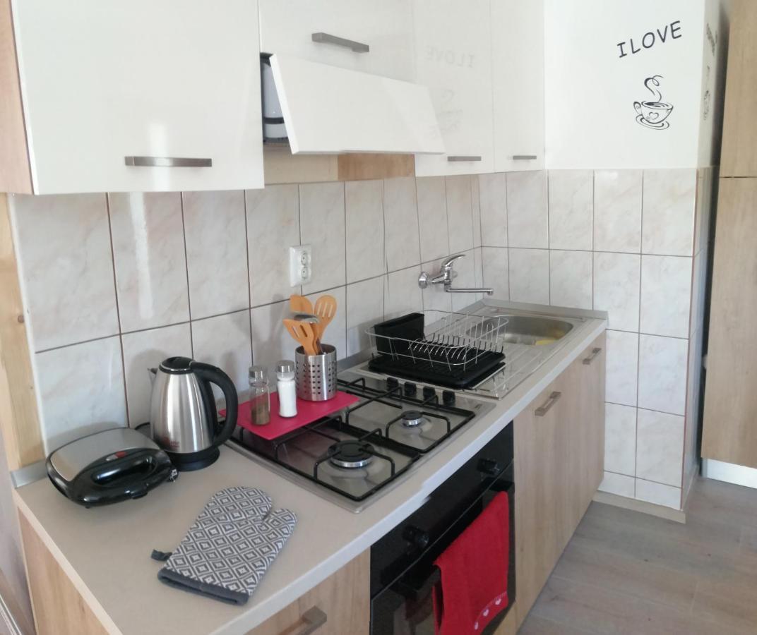 Apartments Lanterna Ražanac エクステリア 写真