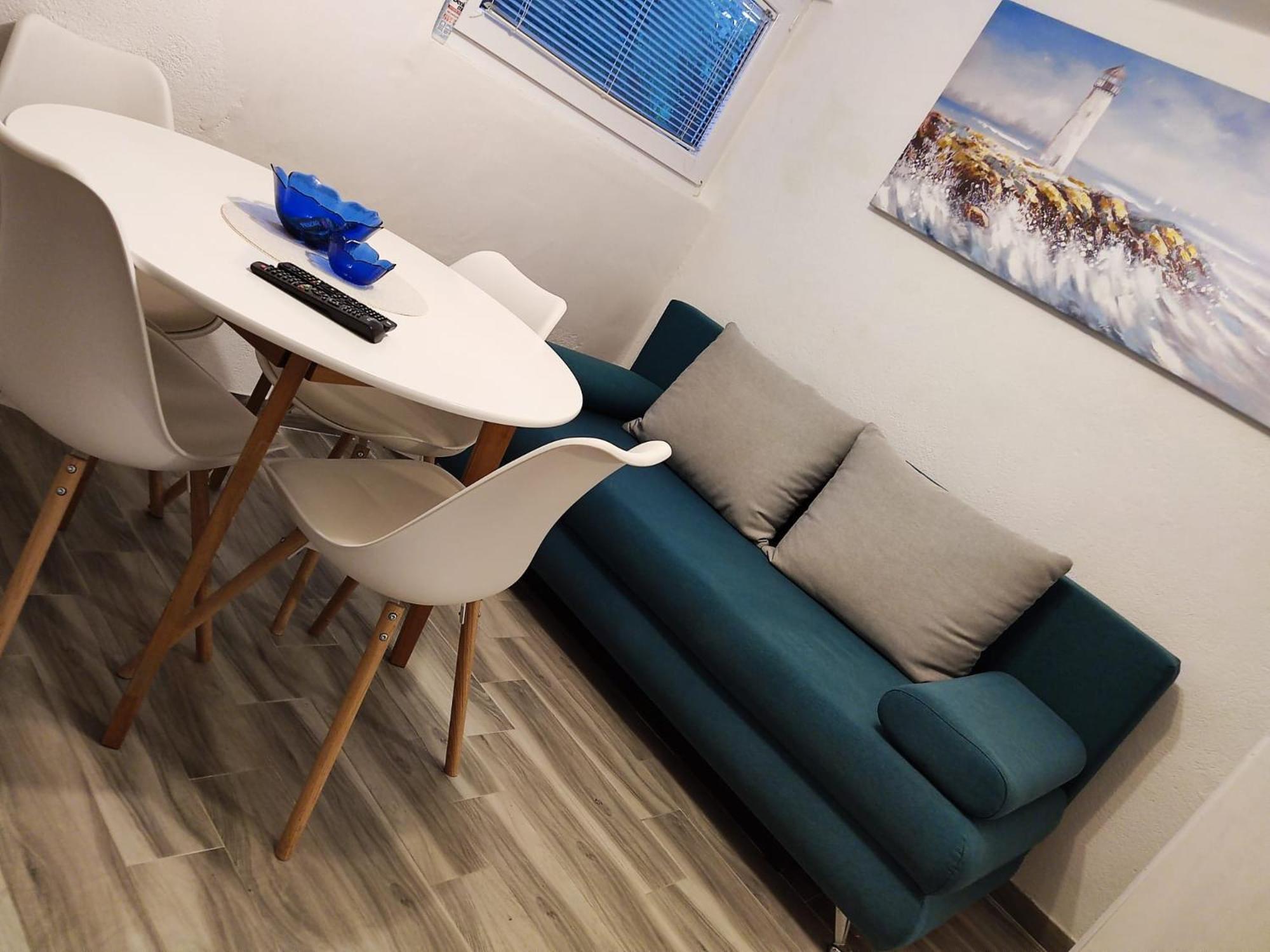 Apartments Lanterna Ražanac 部屋 写真