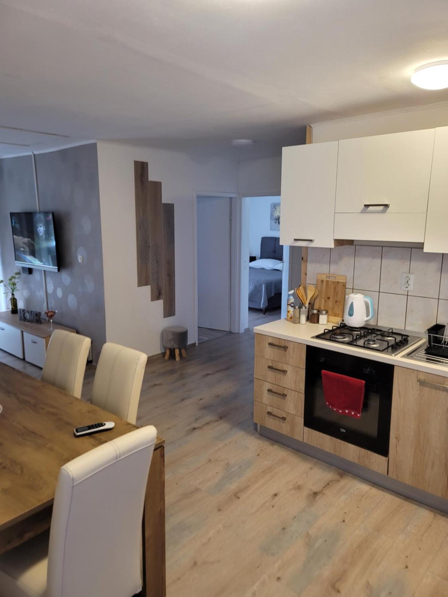 Apartments Lanterna Ražanac エクステリア 写真