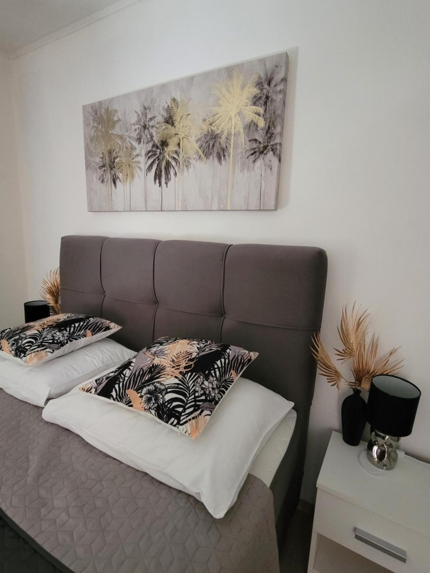 Apartments Lanterna Ražanac エクステリア 写真